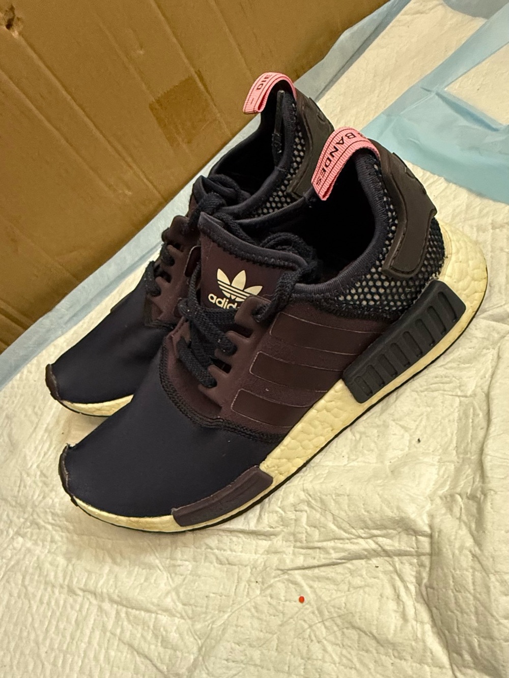 Women) adidas NMD_R1  Sneakers  Shoes Size 8.5